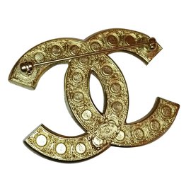 Chanel-Pin & brooch-Golden