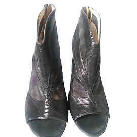 Fendi Black Leather Open Toe Sandals 40 Black