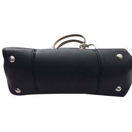 Louis Vuitton-LOCKIT-Black