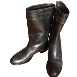 Tod's-Boots-Black