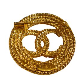 Chanel-Pin y broche-Dorado
