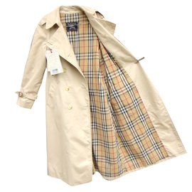 Burberry-Trench-Beige