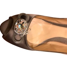 Marina Rinaldi-Chaussures très chic avec gros diamant fantaisie style Swarovski-Beige