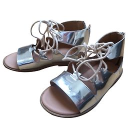 Zara Kindersandalen Silber