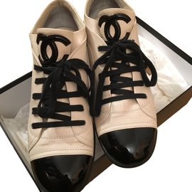 Chanel-zapatillas-Beige