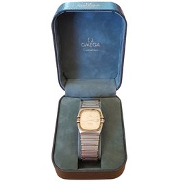 Omega-Quartz Watch-Golden