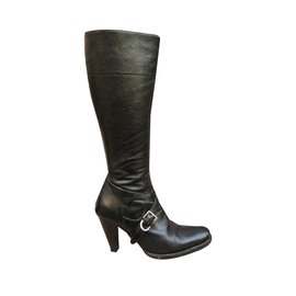 Botas Prada de couro preto 36.5IT Preto