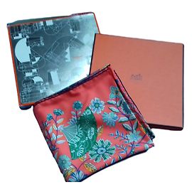 Hermès FLEURS ET PAPILLONS DE TISSU Multicor