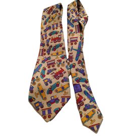 Chanel-Tie-Yellow
