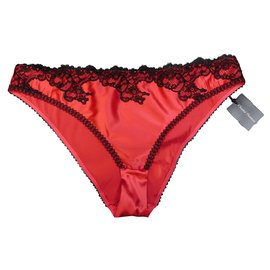 Chantal Thomass Intimates Rosso