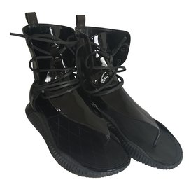 Louis Vuitton-Sandals-Black