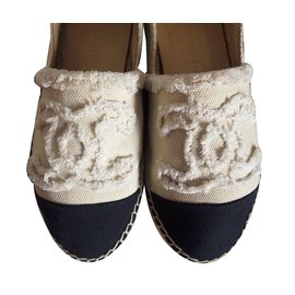 Chanel Espadrilles Schwarz Beige
