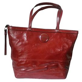 Coach Handtasche aus rotem Lackleder Rot