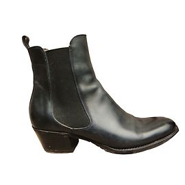 Sartore Botines Negro