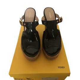 Fendi-Fendi Wedges-Black