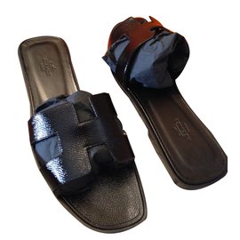 Hermès SandaHermes Oran Black