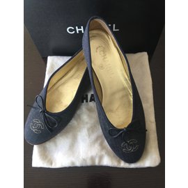 Chanel-Ballerinas-Marineblau