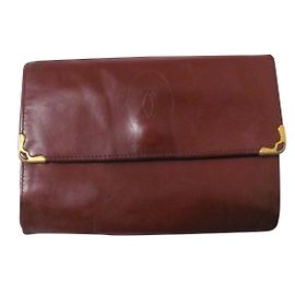 Cartera Cartier Chequier de Cuero Rojo Oscuro Burdeos