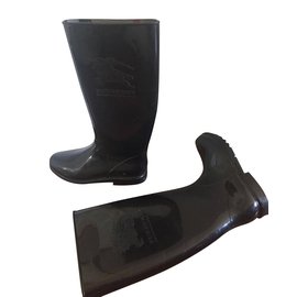 Burberry Boots Black