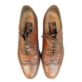 A. Testoni-Lace ups-Marrom