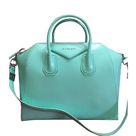 Givenchy Antigona Verde