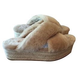 Miu Miu Muli cuneo Beige