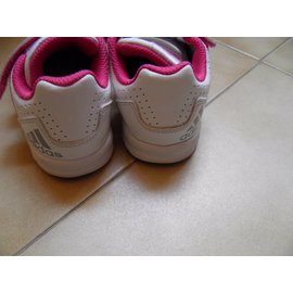 Adidas-Sneakers-White
