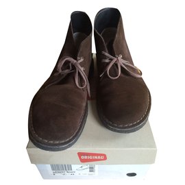 Clarks desert boots Brown