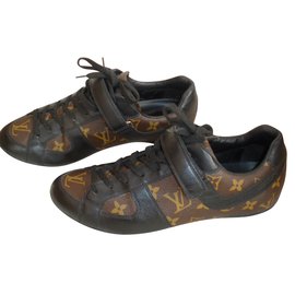 Louis Vuitton Baskets Multicolore