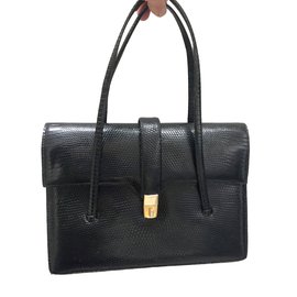 Vintage-Handbags-Black