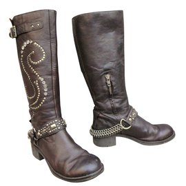 Ash-Boots-Brown
