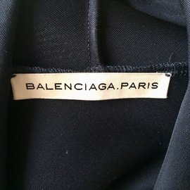 Balenciaga-Kleider-Schwarz