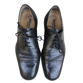 Yves Saint Laurent-Lace ups-Preto