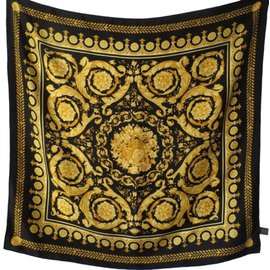 Versace Sciarpe di seta Nero