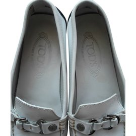 Tod's-Gommino loafers-White
