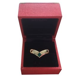 Autre Marque 18kt Gelbgold Wishbone Ring mit Smaragd und Saphir Grün