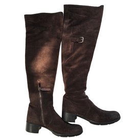 Prada Botas Marrón oscuro
