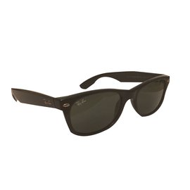 Ray-Ban-Wayfarer-Black