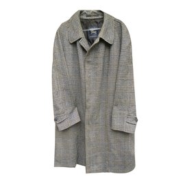 Burberry-Men Coat-Grey