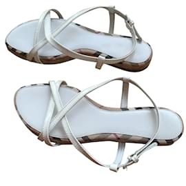 Burberry-Sandales Burberry taille 38EUR-Blanc