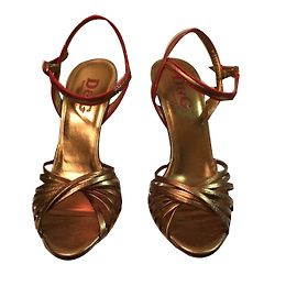 Sandali Dolce & Gabbana Oro e Rosso in Pelle a Punta Aperta D'oro