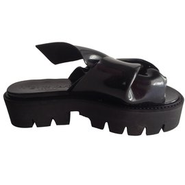No 21 Sandals Black