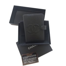 Chanel-Agenda Chanel en cuir grainé noir-Noir