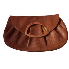 Clutch Mac Douglas em couro marrom Marrom