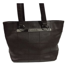 Chanel-Handtasche-Braun