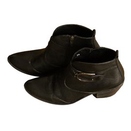 Autre Marque Bottines ESPACE en cuir noir Noir