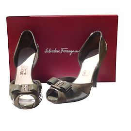 Salvatore Ferragamo Pumps Dark Grey Leather Patent Leather Dark grey