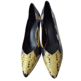 Sandro Pumps Black White Python print Yellow