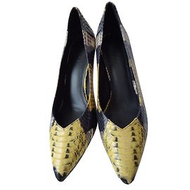 Sandro Pumps Schwarz Weiß Python drucken Gelb