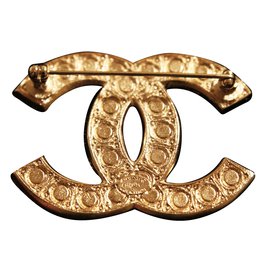 Chanel-Broche-Doré